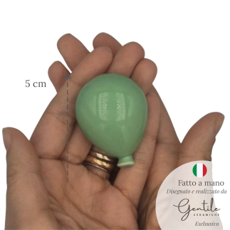 Palloncino Verde Salvia in Ceramica con Calamita (5cm)