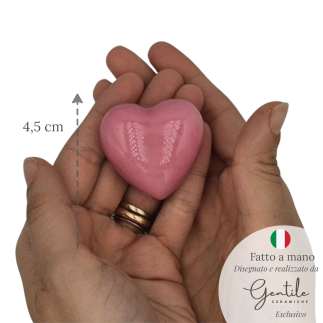 Cuore Fucsia in Ceramica con Calamita (4.5cm)