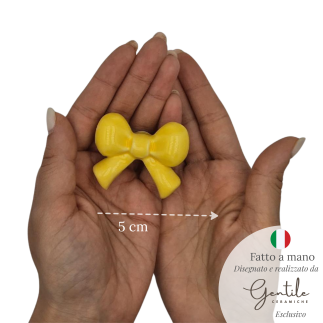 Fiocchetto Giallo Limone in Ceramica con Calamita (5cm)