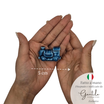 Trenino Blu Cobalto in Ceramica con Calamita (4,5cm)